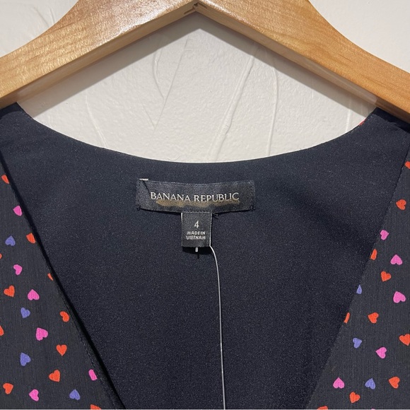 NWT Banana Republic black heart print surplice ruffle long sleeve dress (size 4) - Picture 4 of 7